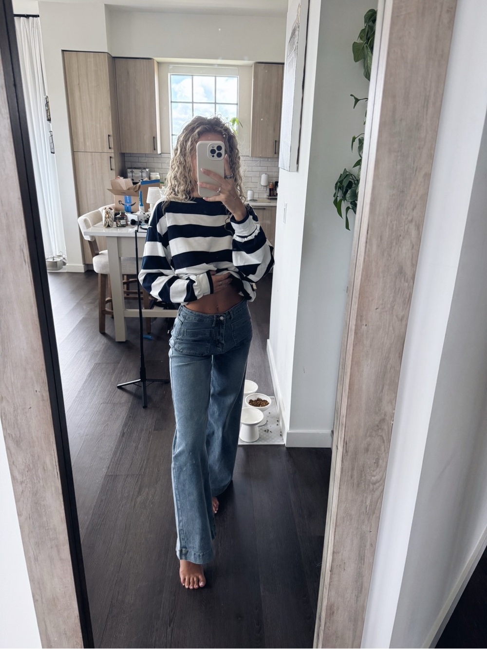 SHEIN Light Blue Wide Leg Jeans (Size Small)